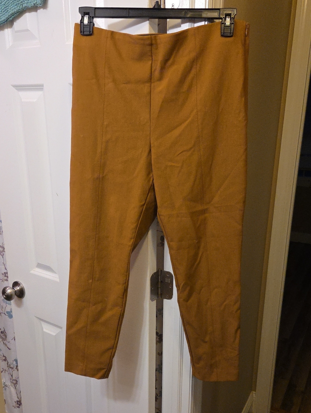 NWOT-Petite Talbots Slim Chino Slacks